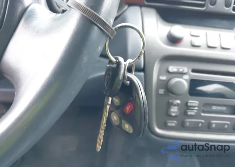 2003 Cadillac Deville Standard z USA, uszkodzony, nr VIN 1G6KD54Y63U184550